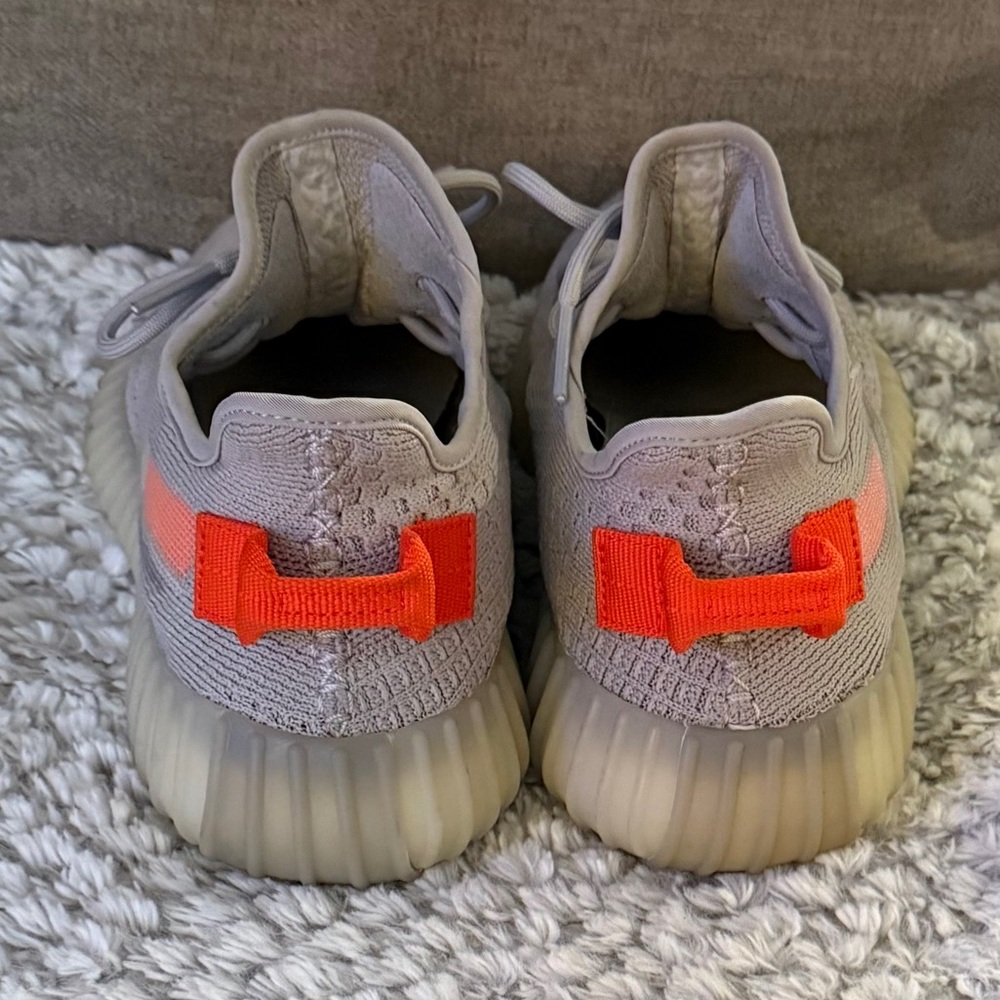 adidas Yeezy Boost 350 V2 “Tail Light” - Picture 8 of 16